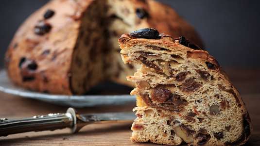 Γλυκό Ψωμάκι με Σταφίδες, Μαρμελάδα και Σοκολάτα