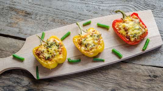 Πιπεριές με Τυριά