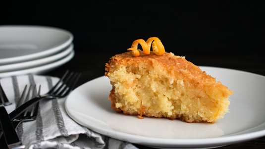 Κέικ με Ταχίνι και Καρύδια