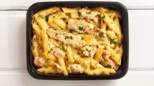 Ζυμαρικά με Κοτόπουλο και Σάλτσα Μουστάρδας