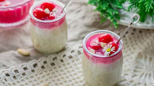 Ρυζόγαλο με Σάλτσα Κεράσι