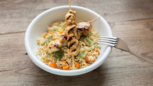 Κριθαράκι με Ψημένα Κρεατικά