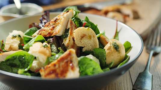 Σαλάτα Λαχανικών με Κοτόπουλο