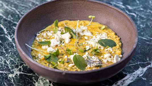 Τραχανάς με Πούλπα από Κίτρινα Ντοματίνια και Κίτρινες Πιπεριές του Δημήτρη Δημητριάδη