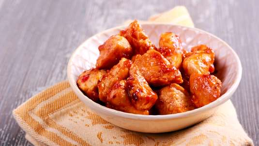 Μπουκίτσες Κοτόπουλου με Σάλτσα Μπάρμπεκιου