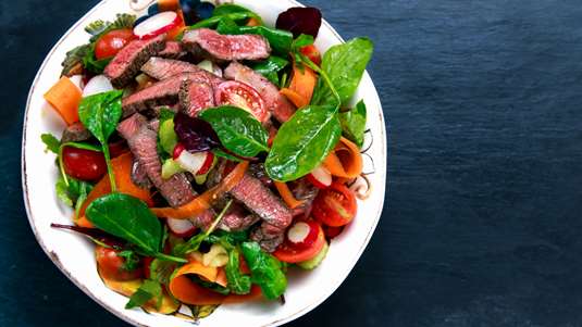 Μπριζολοσαλάτα