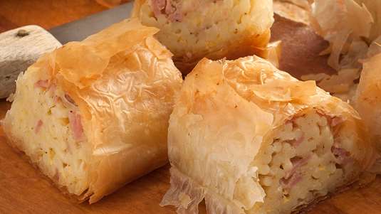 Aγαπημένη Μακαρονόπιτα