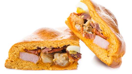 Κέικ με Λουκάνικο και Φέτα