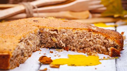 Καρυδόπιτα µε Σιµιγδάλι