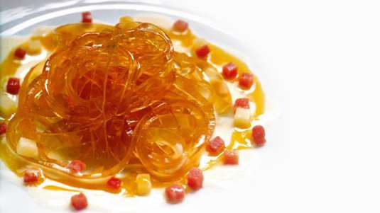 Ταλιατέλες από κονσομέ καρμπονάρα του Ferran Adria