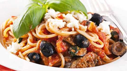 Σπαγκέτι με μελιτζάνες (αλλά Νόρμα)