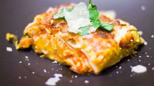 Λαζάνια στο φούρνο με κολοκύθα και φρέσκο τυρί