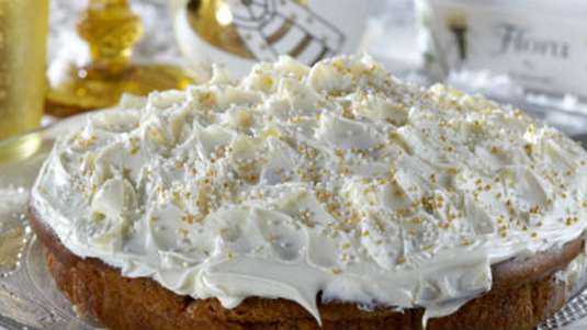 Σιροπιαστή βασιλόπιτα με γιαούρτι (από το αρχείο συνταγών του Flora)