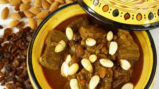 Mrouzia, μαροκινή ταζίν με αρνάκι