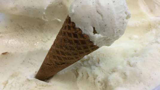 Παγωτό βανίλια (του Διονύση Αλέρτα)