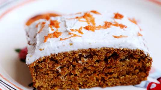 Κέικ καρότου με μέλι