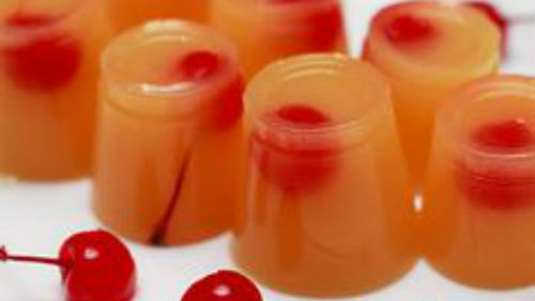 Ζελέ με Καλούα και κεράσια 