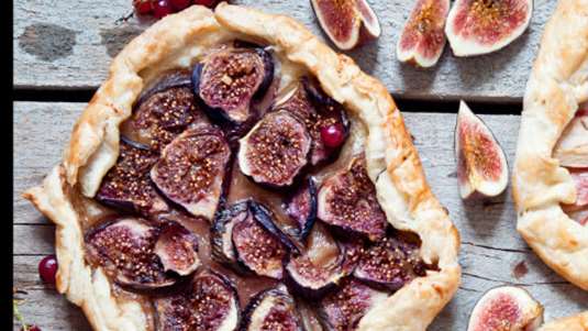 Crostata με κρέμα αμυγδάλου και φρέσκα σύκα