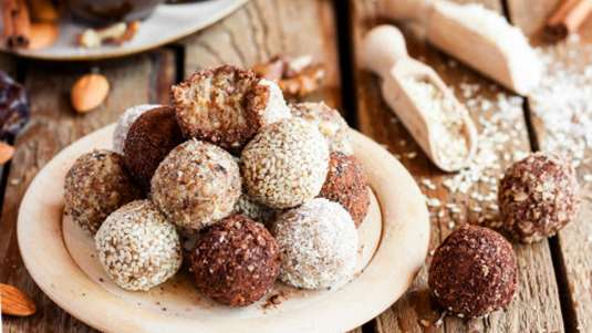 Παγωμένα τρουφάκια με μπανάνα