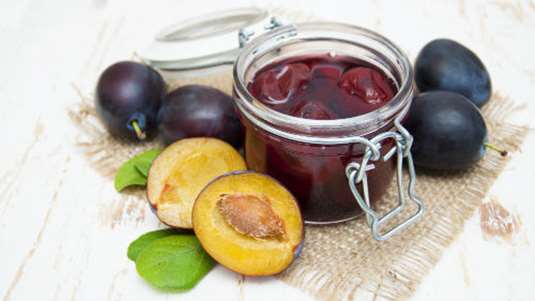 Γλυκό του κουταλιού δαμάσκηνο 