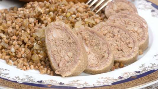 Κοτόπουλο γεμιστό βραστό 