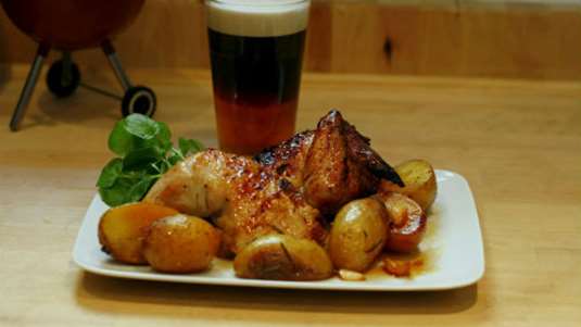 Κόκορας αλανιάρης με μπίρα στην κατσαρόλα