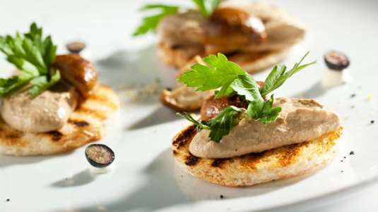 Πατέ με συκωτάκια και μήλο 