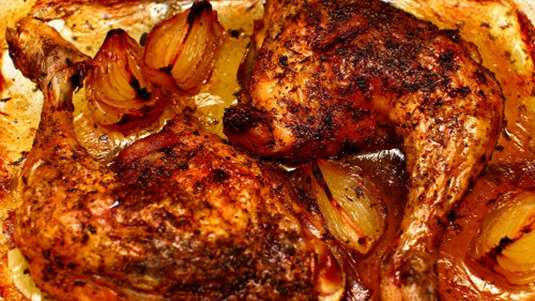 Κόκορας στο φούρνο με κρούστα παρμεζάνας 