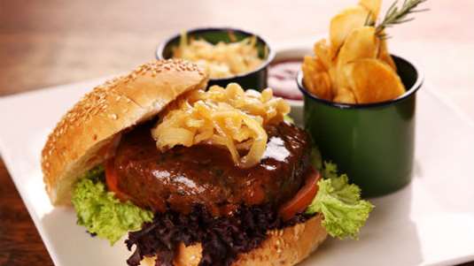 Μπιφτέκια με ξινόγλυκη σάλτσα