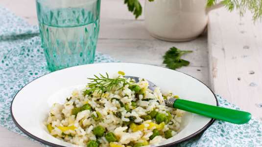 Πιλάφι με αρακά 