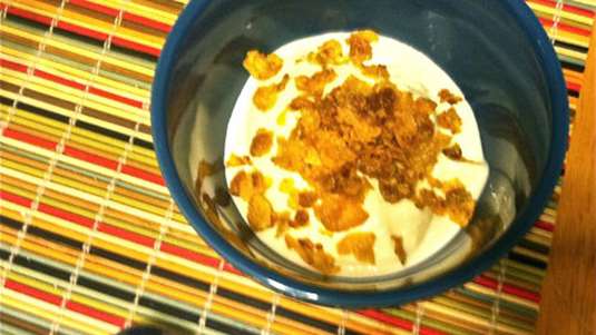 Κρέμα με καλαμπόκι και καραμελωμένα κορνφλέικς