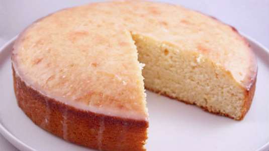 Κέικ με γιαούρτι αρωματισμένο με λεβάντα