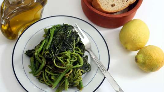 Βλίτα με σκόρδο και ξύδι (από την Κεφαλλονιά)