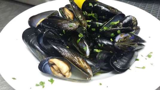 Μύδια αχνιστά