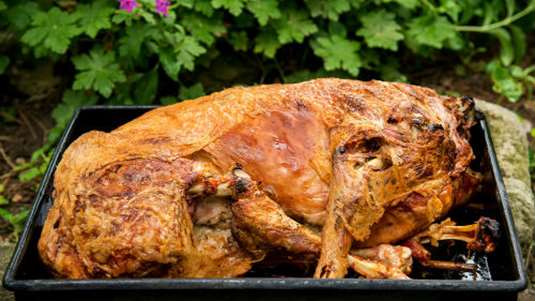 Αρνί γεμιστό «Λαμπριανό» Αστυπάλαιας 