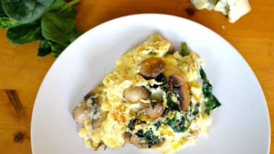 Ομελέτα με μανιτάρια, μπλε τυρί και τρουφέλαιο