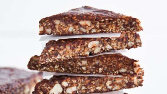 Παστέλι με φουντούκια και σοκολάτα