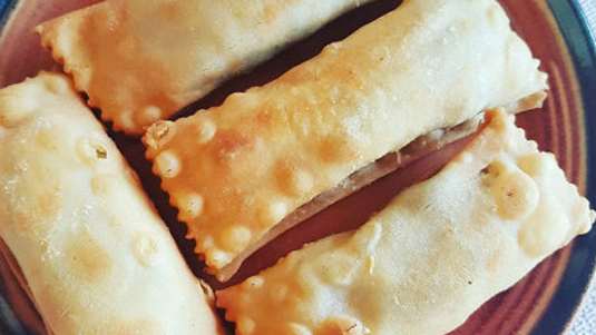 Χορτοπιτάκια (της Ελένης Βαρδάκη)