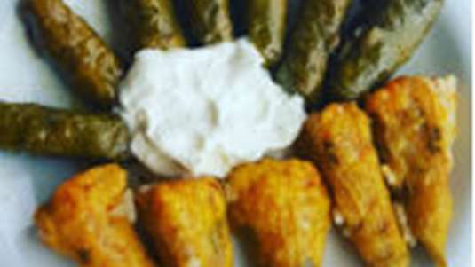 Κολοκυθανθοί γεμιστοί με ρύζι (της Μαρίας Κοπιδάκη)