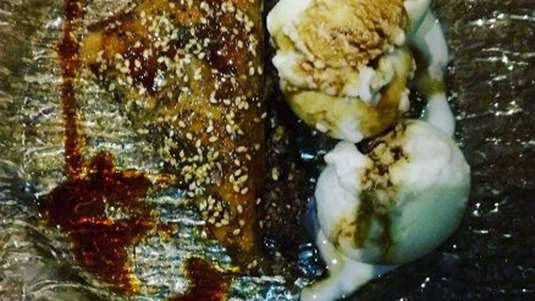 Γάστριν (των ζαχαροπλαστισσών Γιούλης Βασιλάκη -Ιωσηφίνας Παπαδάκη)