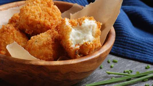 Kροκέτες με κοτόπουλο και μπεσαμέλ