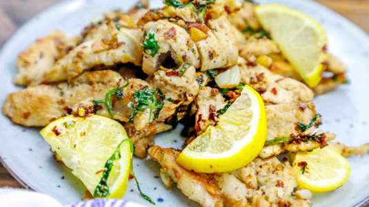 Mπουκιές κοτόπουλου με λεμόνι και σκόρδο