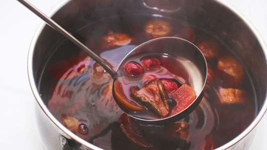 Κομπόστα ξερών φρούτων με Grand Marnier