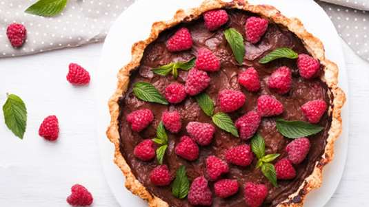 Τάρτα με μασκαρπόνε, σοκολάτα και κόκκινα φρούτα