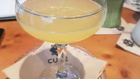 Cocktail με ρούμι (Cube)