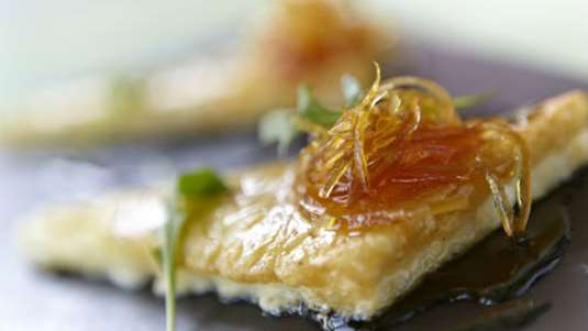 Ψητό ταλαγάνι με κονφί λεμόνι (του chef Βασίλη Ζαχαράκη)