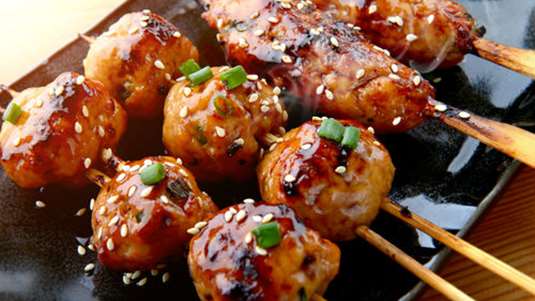 Γιαπωνέζικα κεφτεδάκια από κοτόπουλο (Tsukune)