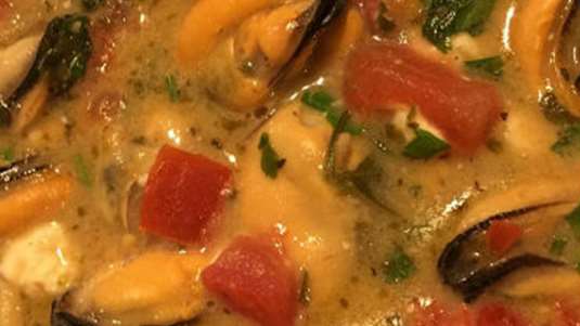 Μύδια σαγανάκι