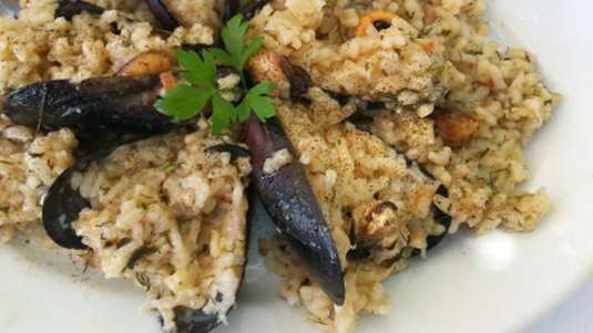 Μυδοπίλαφο της κυρά Μελαχρινής (συνταγή από την Ολυμπιάδα)
