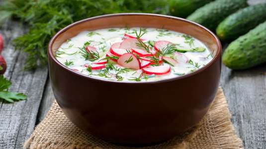 Κρύα σούπα με πατάτες βραστά αβγά και sour cream, Okroshka (Οκρόσκα)*